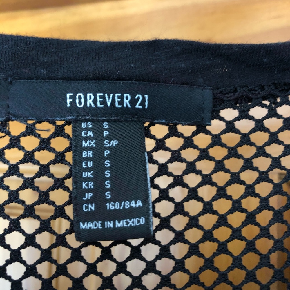 Shirt - Picture 4 of 4